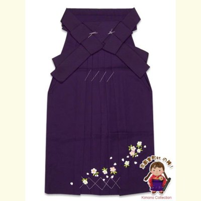 画像2: 卒園式 入学式 七五三 に ７歳女の子用 小桜刺繍の子供袴【紫】 紐下丈70cm(120サイズ)