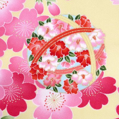 画像2: 七五三 3歳 着物 女の子 身上げ・肩揚げ加工済み 三つ身の着物 単品【黄色、鞠と桜】