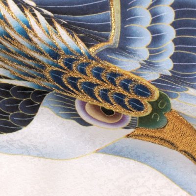 画像5: お宮参りの着物 初着 産着 男の子用 斬新な色柄のお祝い着(正絹)【白地、鷹と兜・宝】