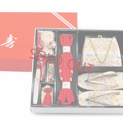 画像8: 七五三 着物 7歳 女の子 フルセット 絵羽柄の子供着物(合繊)と結び帯・はこせこコーディネートセット【藤色、ねじり梅と鞠・桜】