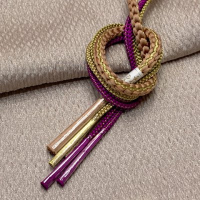 画像2: 振袖用 帯揚げ 帯締め ポリエステルふくれ生地の帯揚げ パールビーズ飾りの振袖用帯〆 セット【ミルクティーブラウン】