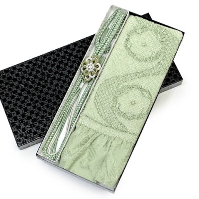 画像7: 振袖用 正絹 帯揚げ 帯締めセット本絞りの帯揚げ 華輪飾りの振袖用帯〆 セット【抹茶ミルク系】