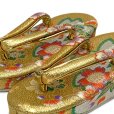 画像2: 子供草履 七五三 ２-３歳 女の子 金襴生地 16cm (適応：14cm-15.5cm )【金、桜】 (2)