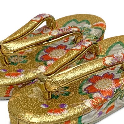 画像2: 子供草履 七五三 ２-３歳 女の子 金襴生地 16cm (適応：14cm-15.5cm )【金、桜】