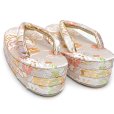 画像4: 子供草履 七五三 3歳 女の子 三枚芯 18cm 金襴生地 適応：16.0cm-17.5cm【白系、鞠と桜】 (4)