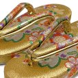 画像2: 子供草履 七五三 ５歳 ７歳 女の子 金襴生地の草履 19.0cm【ゴールド、桜】 (2)