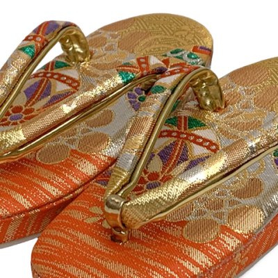 画像2: 子供草履 七五三 ５歳 ７歳 女の子 金襴生地の草履 19.0cm【朱赤、鞠】