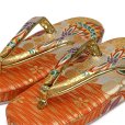 画像2: 子供草履 七五三 ７歳 女の子 金襴生地の草履 21.0cm【朱赤ｘ金、鞠】 (2)