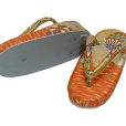 画像3: 子供草履 七五三 ７歳 女の子 金襴生地の草履 21.0cm【朱赤ｘ金、鞠】 (3)