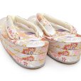 画像4: 子供草履 七五三 ７歳 女の子 金襴生地 21.5cm 三枚芯  適応：19.5cm-21cm【白系、ねじ梅】 (4)