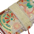 画像3: 七五三 【訳あり】 箱せこ 7歳 3歳の女の子の着物に 金襴生地の子供筥迫(はこせこ) 単品【ゴールド系、御所車】 (3)