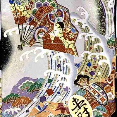 画像5: お宮参り 着物 男の子 赤ちゃんのお祝い着 熨斗目 金彩加工 産着 初着 正絹【黒地、兜と扇・小槌】