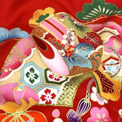 画像6: お宮参り 着物 女の子 正絹 赤ちゃんのお祝い着 日本製 金駒刺繍 産着 初着 襦袢付き【赤、小槌と宝】HGU505
