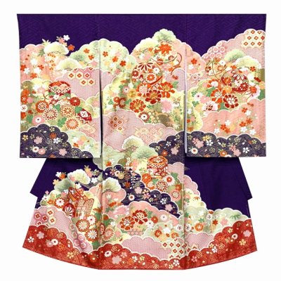 画像2: お宮参り 着物 女の子 赤ちゃん 産着 正絹 お祝い着 初着 日本製【濃紫、古典柄 鞠と雲】