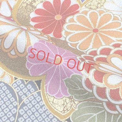 画像6: 袴セット 卒業式 女性用 【FROM KYOTO】絵羽柄のショート丈 二尺袖着物と刺繍袴のセット【黒地、古典柄】