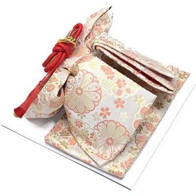 画像8: 七五三 着物 7歳 フルセット 日本製 正絹 本絞り柄 金駒刺繍 絵羽付け 着物と結び帯 コーディネートセット【チェリーレッド、梅】