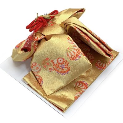 画像8: 七五三 7歳 女の子 着物セット 日本製 正絹 手描き 金駒刺繍 絵羽付け 四つ身の着物と結び帯 フルセット【群青、宝尽くし】