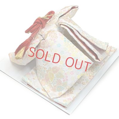 画像8: 七五三 7歳 女の子 着物セット 日本製 正絹 本絞り 総刺繍 絵羽付け 四つ身の着物と結び帯 フルセット【水色、鈴】