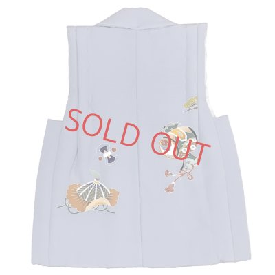 画像3: 七五三 3歳 男の子 手描き友禅 被布着【淡銀鼠、兜】