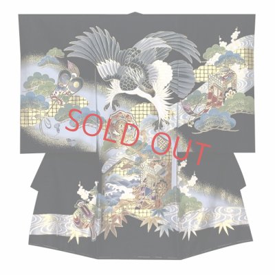 画像2: お宮参り 着物 男の子 赤ちゃんのお祝い着 産着 初着 正絹 襦袢付き【黒地、鷹・御所車】