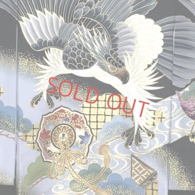 画像4: お宮参り 着物 男の子 赤ちゃんのお祝い着 産着 初着 正絹 襦袢付き【黒地、鷹・御所車】