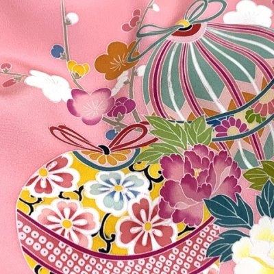 画像5: 【お値打ち品！】お宮参り 女の子 着物 正絹 加賀友禅 日本製 赤ちゃんのお祝い着 初着 産着 襦袢付き【桃＆赤 鈴】