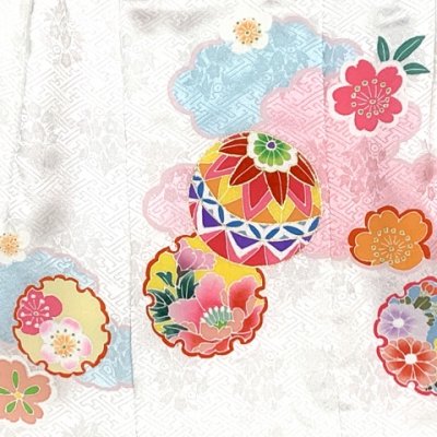 画像5: 被布コート ３歳女の子用 七五三 日本製 正絹 手描き 被布コート(単品)【白、鞠と雪輪に花】