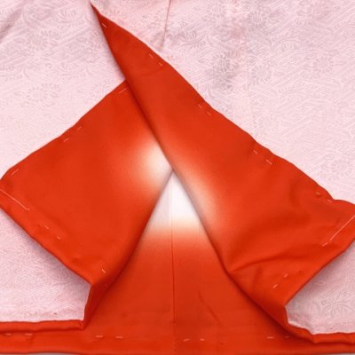 画像8: ≪１点限り！ オリジナル・コーディネートセット≫七五三 3歳 着物 セット 女の子 被布セット 女の子 正絹 刺繍柄の被布コート・着物 フルセット【赤ｘピンク、鞠と鶴・梅】