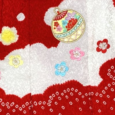 画像5: 被布コート ３歳女の子用 七五三 日本製 正絹 本絞り 刺繍柄 被布コート(単品)【紅白、鞠と梅】