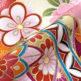 画像7: 七五三 7歳 女の子 正絹 日本製 金駒刺繍　絵羽付け 四つ身の着物【ひわ色（薄黄緑）、鞠と雲】