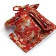 画像8: 七五三 着物 7歳 女の子用 フルセット 正絹 日本製 金駒刺繍 手描き 四つ身の子供着物と結び帯 コーディネートセット【ピンク、鈴と桜】