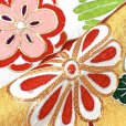画像7: 七五三 7歳 着物 女の子用 日本製 表地・胴裏 正絹 本絞り 金駒刺繍 絵羽付け 四つ身の着物【赤、桜に松竹梅】
