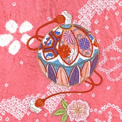 画像5: 七五三 7歳 着物 女の子用 正絹 本絞り 総刺繍 絵羽付け 四つ身の着物 襦袢 伊達衿付き【ピンク、鈴】