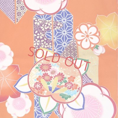 画像3: ジュニアサイズ 振袖  和がままブランド 小紋柄 150サイズ  合繊 お正月 卒業式袴に【オレンジ 梅と橘に矢羽根】