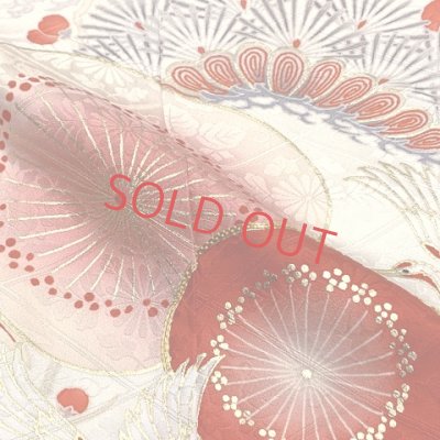 画像7: 七五三 着物 7歳 “紅一点” ブランド 女の子用 正絹 四つ身の絵羽付け 金駒刺繍の着物 襦袢 伊達衿付き【生成り系、松竹梅】