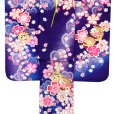 画像3: 七五三 着物 7歳 セット 幻想的な柄の子供着物 結び帯コーデセット(合繊)【ファンタジー・パープル、鈴と桜】