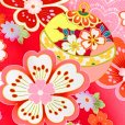 画像4: 七五三 着物 7歳 女の子用  絵羽柄の四つ身の子供着物(合繊) 襦袢付き【ファンタジー・ピンクレッド、鈴と桜】