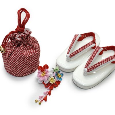 画像9: 七五三 3歳 着物 セット 女の子  KAGURA カグラ ブランド 被布コートセット（合繊）【ローズピンク系、古典柄】