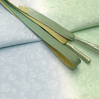 画像2: 帯揚げ 帯締め セット 礼装用 正絹 丹後ちりめんの帯上げ＆金箔糸使用の平組帯〆【水色ｘひわ色、ぼかし】