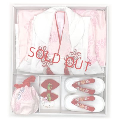 画像10: 七五三 3歳 着物 セット 女の子 被布セット 古典柄の被布コートセット【白ｘピンク、梅】