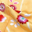 画像4: 七五三 着物 3歳 女の子 フルセット 正絹 本絞り三つ身の絵羽着物 小寸結び帯・小物セット【黄色、梅と蝶】 (4)