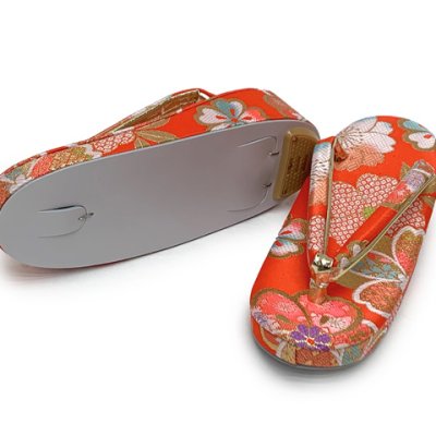 画像3: 子供草履 七五三 京都西陣 3歳 7歳 女の子 金襴生地 草履 16.5cm/18.0cm/21.0cm【朱赤、八重桜】