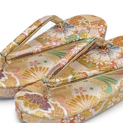 画像2: 子供草履 七五三 京都西陣 3歳 7歳 女の子 金襴生地 草履 16.5cm/18.0cm/21.0cm【金ベージュ系、古典柄】