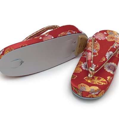 画像3: 子供草履 七五三 京都西陣 3歳 7歳 女の子 金襴生地 草履 16.5cm/18.0cm/21.0cm【赤、桜爛漫】