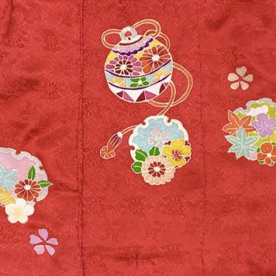 画像5: 【アウトレット 美品】 被布 単品 七五三 3歳 女の子 表地正絹 友禅 被布コート【赤系、鈴と雪輪】