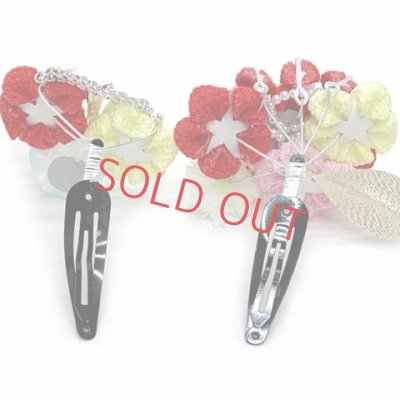 画像4: 七五三 髪飾り 子供髪飾り パッチン留めの摘み花髪飾り 2点セット【パステル系赤、ちりめん花とパール】