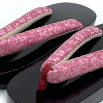 画像2: 【訳あり】 レディース下駄 浴衣向け  黒焼の桐下駄 フリーサイズ【チェリーピンク、桜】