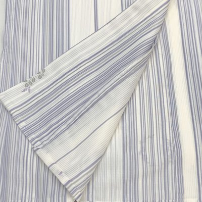 画像4: 洗える着物 小紋 紗 夏着物 単品 レディース 仕立て上がり 着物 Lサイズ【生成り、縦縞に花輪】