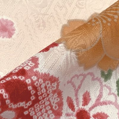 画像4: 女の子 袴セット 卒園式 入学式 小紋柄(総柄)四つ身の着物(合繊)＆刺繍袴のセット【スキンベージュ系、牡丹】