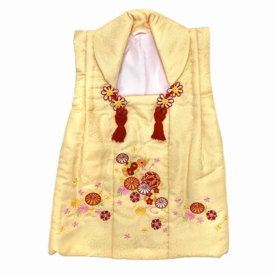 画像3: 被布コート 巾着付き R・Kブランド 刺繍入り 合繊七五三 ひな祭り 節句【クリームイエロー、鞠と菊】